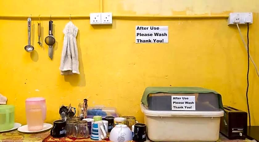 Cocoa Mews Cafe & Home