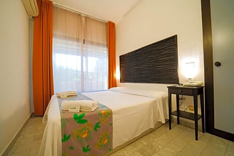 One-Bedroom Apartment (4 Adults)