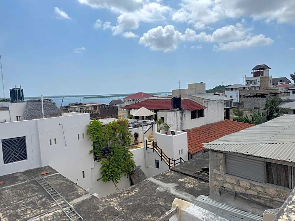 Subira House