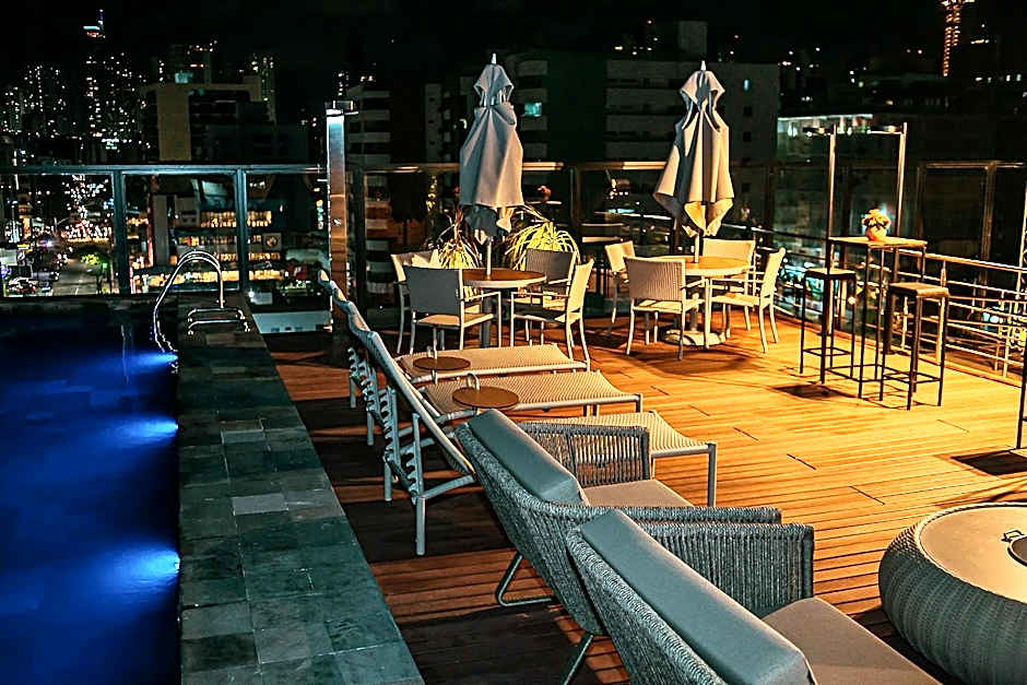 Urban 750 by Day by Day