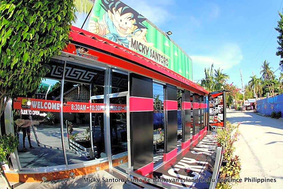 Micky Santoro Hotel & Restaurant