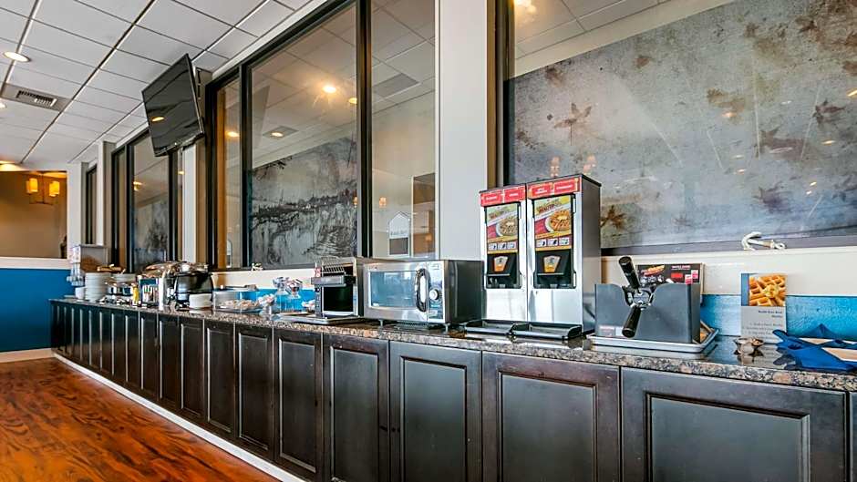 Best Western Plus Silverdale Beach Hotel