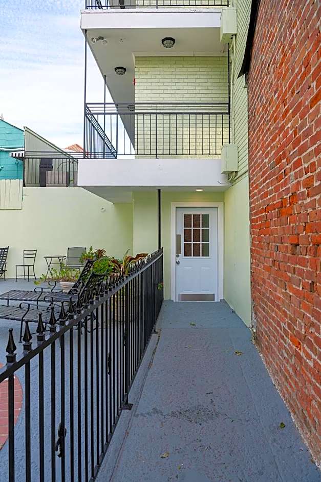 French Quarter Suites Hotel