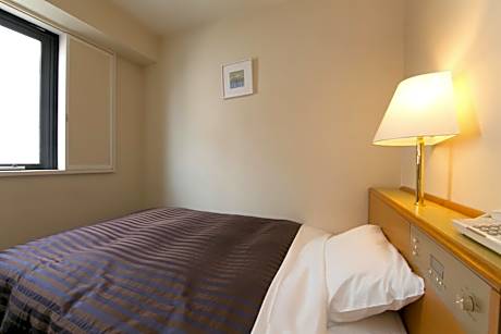 Single Room - Non-Smoking