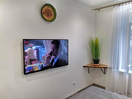 Lime studio apartment✨