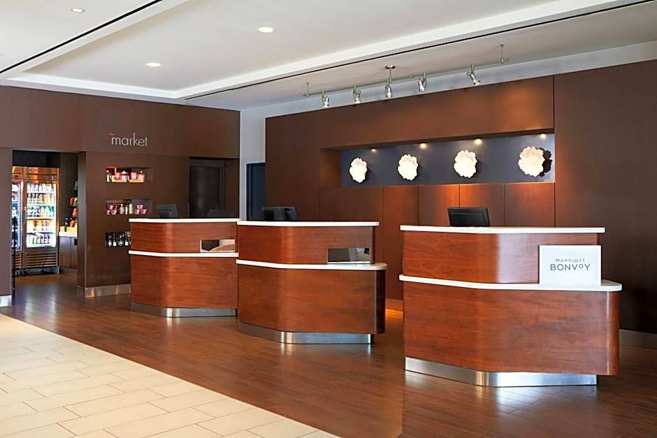 Courtyard by Marriott Los Angeles LAX/Century Boulevard