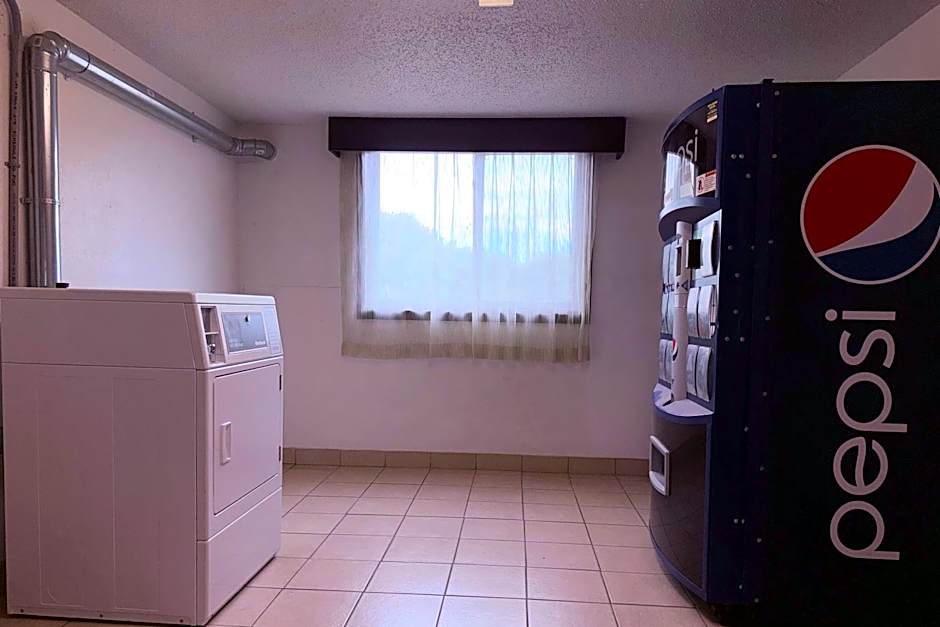Motel 6-Albert Lea, MN