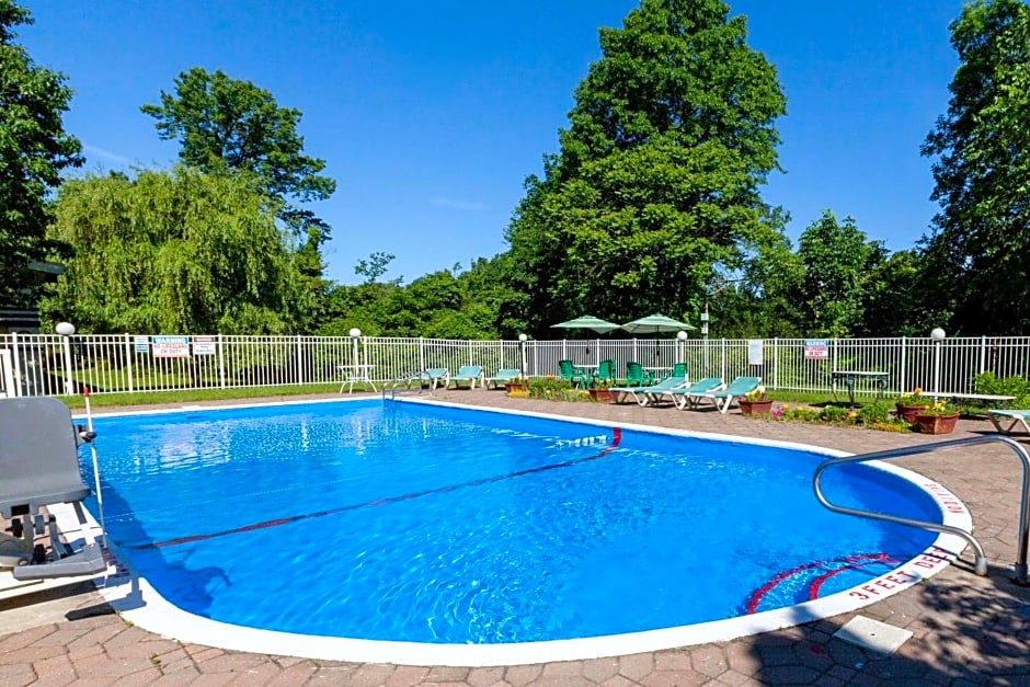 Days Inn by Wyndham Nanuet / Spring Valley