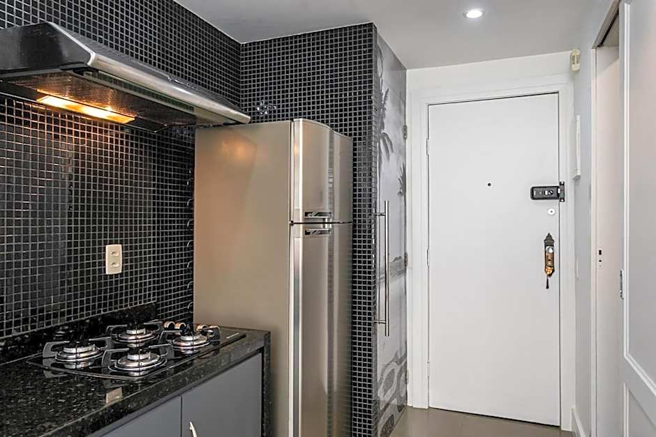 Studio 120m from Copacabana Beach | PJ 160/1103