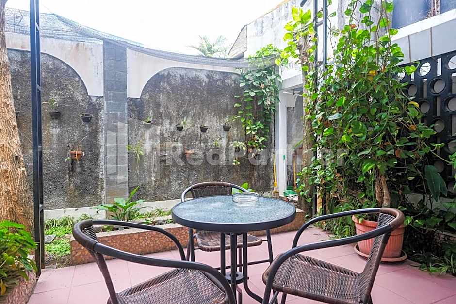 Just 11 Boutique Syariah Mitra RedDoorz near UGM Yogyakarta