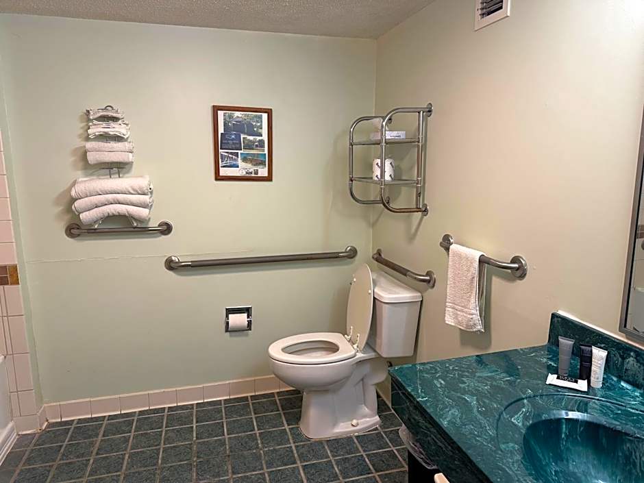 Royal Inn Rockville IN by Hotel O