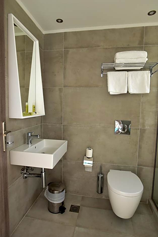 Blue Horizon Apartments