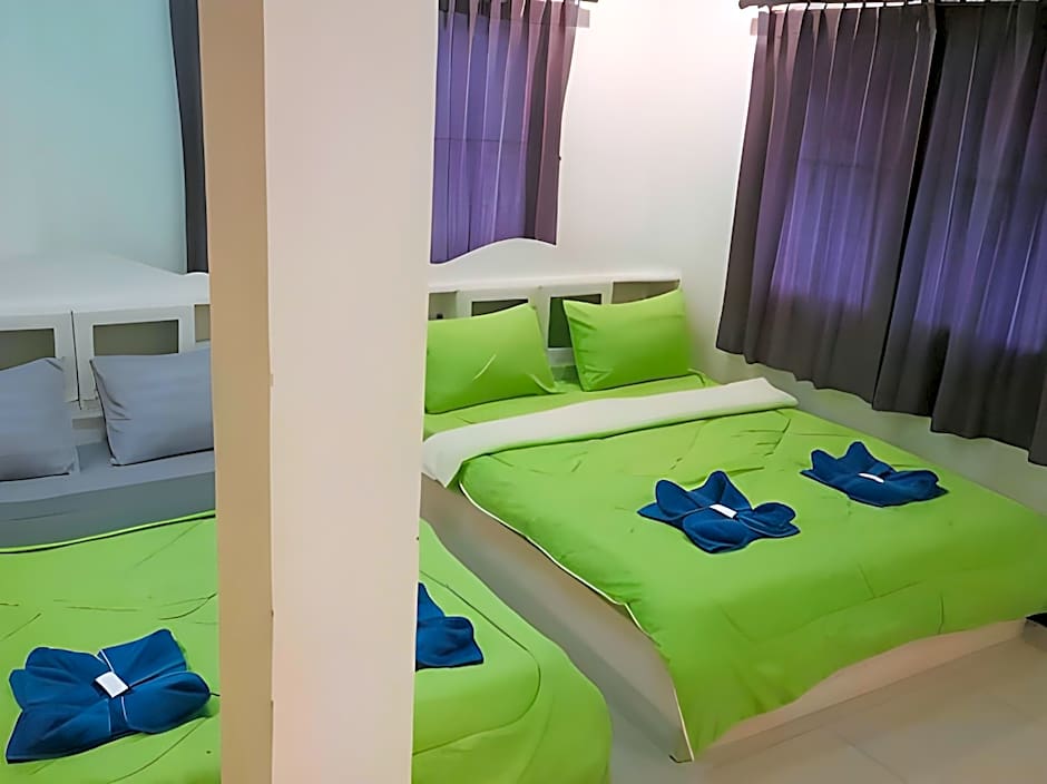 Wilailak Bungalows @ Koh Si Chang