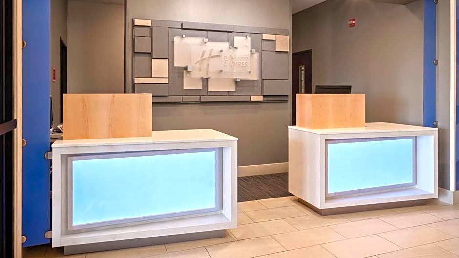 Holiday Inn Express Hotel & Suites Newton Sparta By IHG
