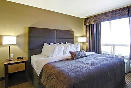 King Suite with Spa Bath