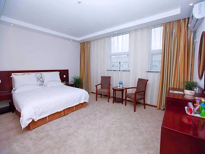 GreenTree Inn Hefei Huizhou Avenue Dazhonglou  Express Hotel