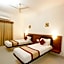 Hotel Grand Bee
