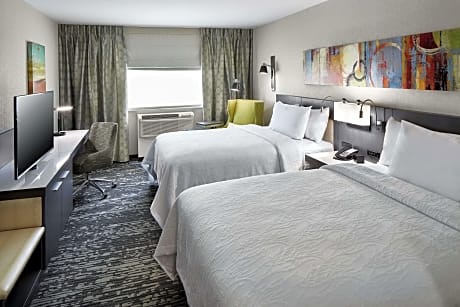 2 Queen Beds