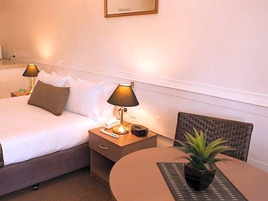 Garden City Motor Inn