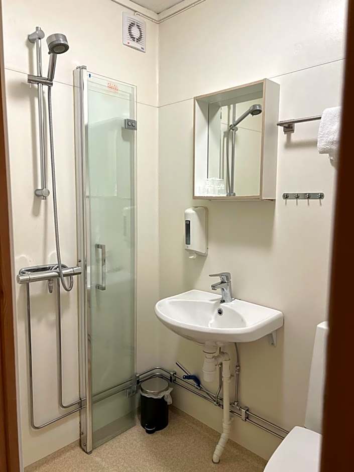 Sandmoen Bed & Breakfast, Free Parking