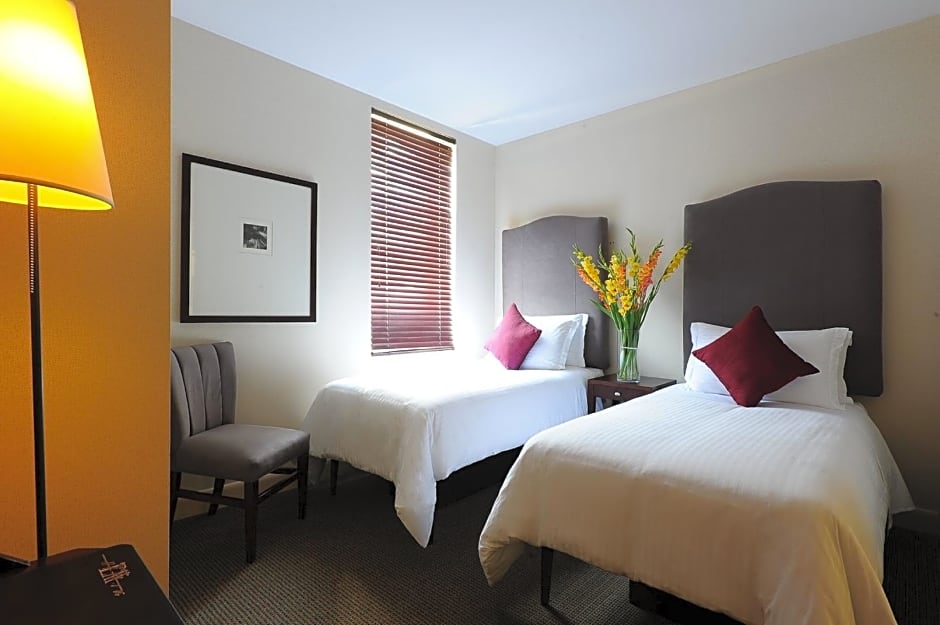 Washington Jefferson at Times Square