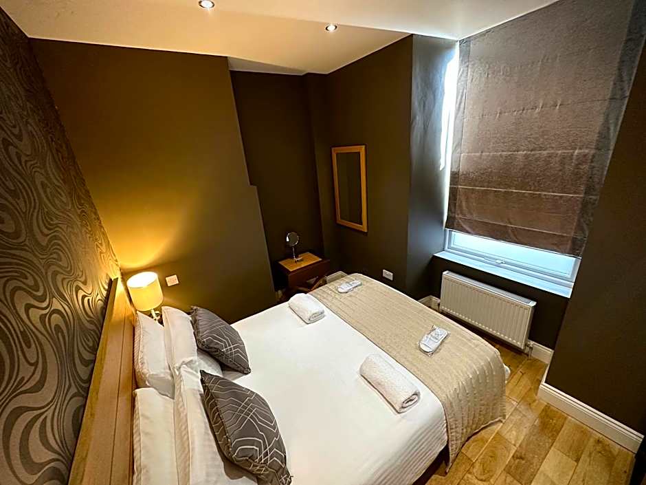 Halvard Apartments at Castletown