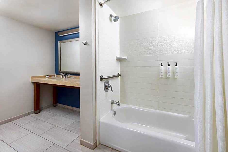 Fairfield Inn & Suites by Marriott Key West at The Keys Collection