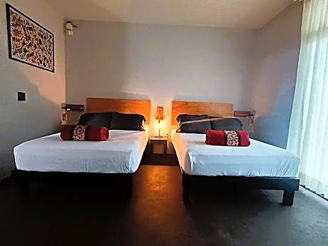 Twin Room with Pool View