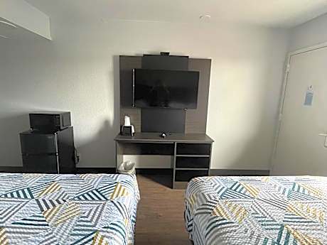 Deluxe Quadruple Room - Smoking