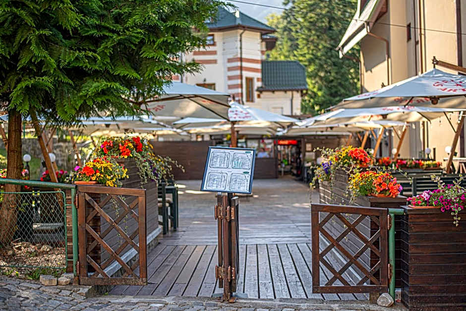 Hotel Marami