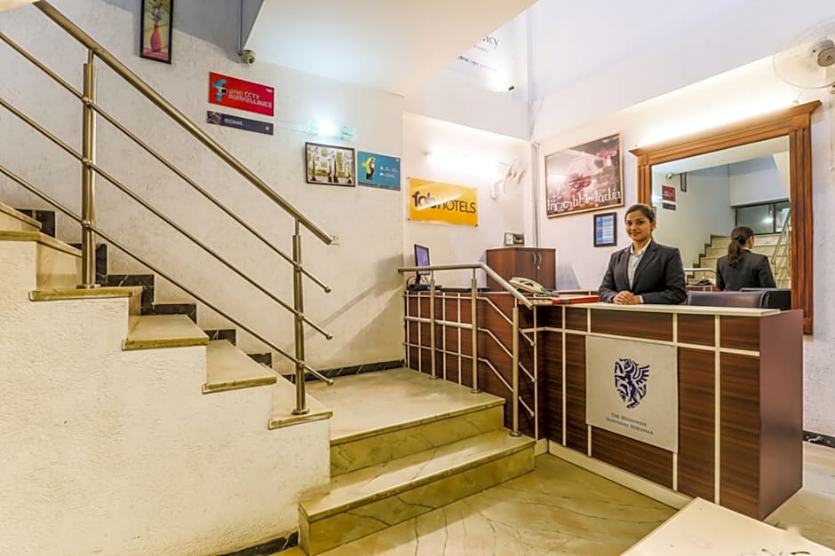 FabHotel The Maple Stays - Nr. Leisure Valley Park, Iffco Chowk