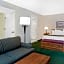 Hawthorn Suites By Wyndham Green Bay