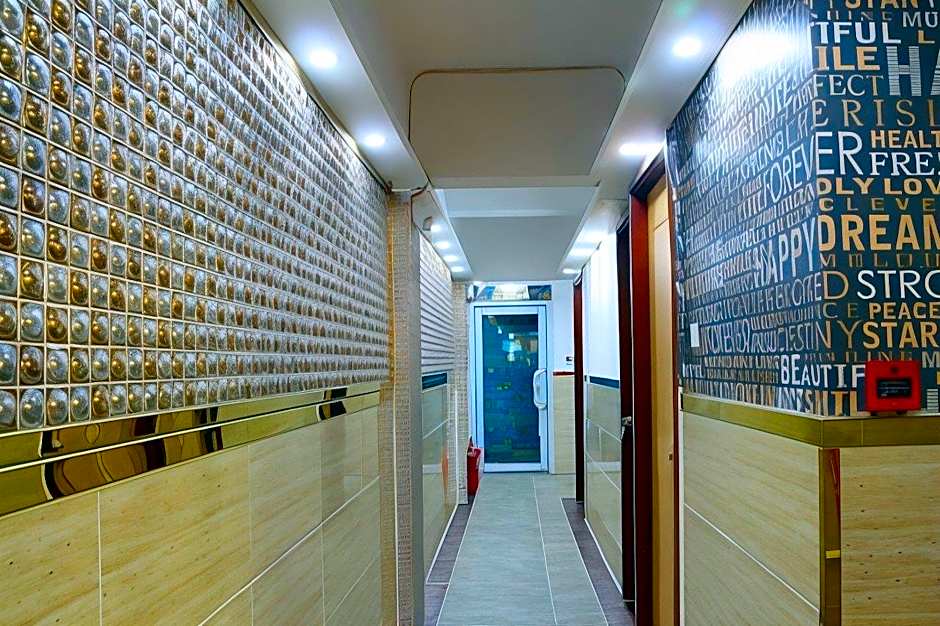 Temple Street Hotel - Toronto Motel Group