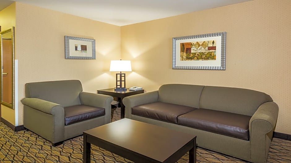 Holiday Inn Express Hotel & Suites North Seattle - Shoreline, an IHG Hotel