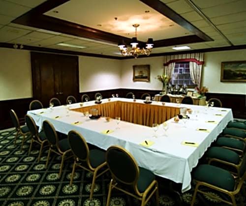 Molly Pitcher Inn