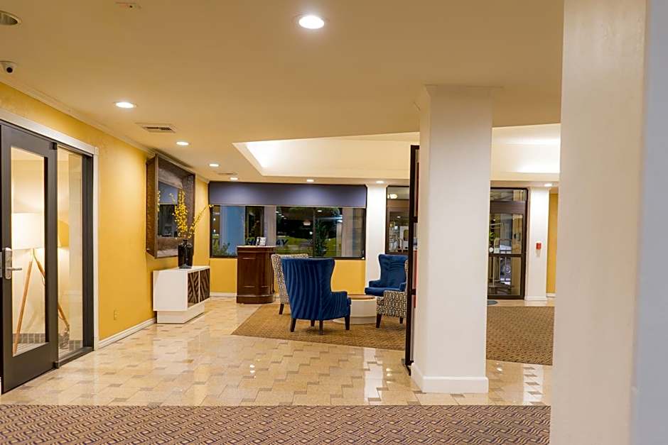 Oakland Airport Executive Hotel