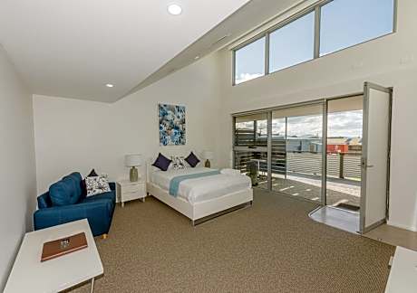 Queen Studio - Disability Access