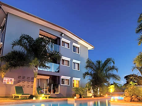 Coconut Palms Resort