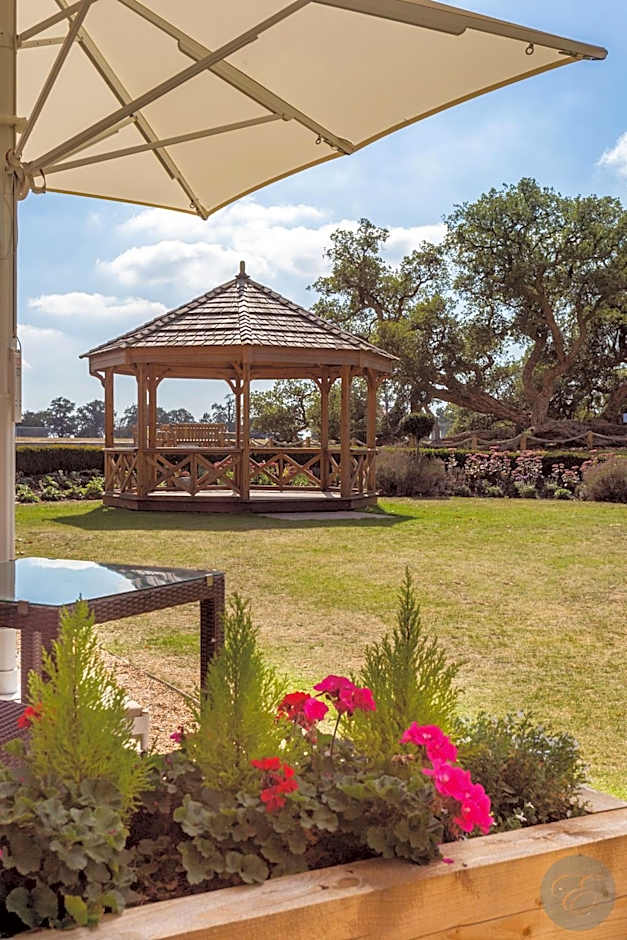 Wivenhoe House Hotel