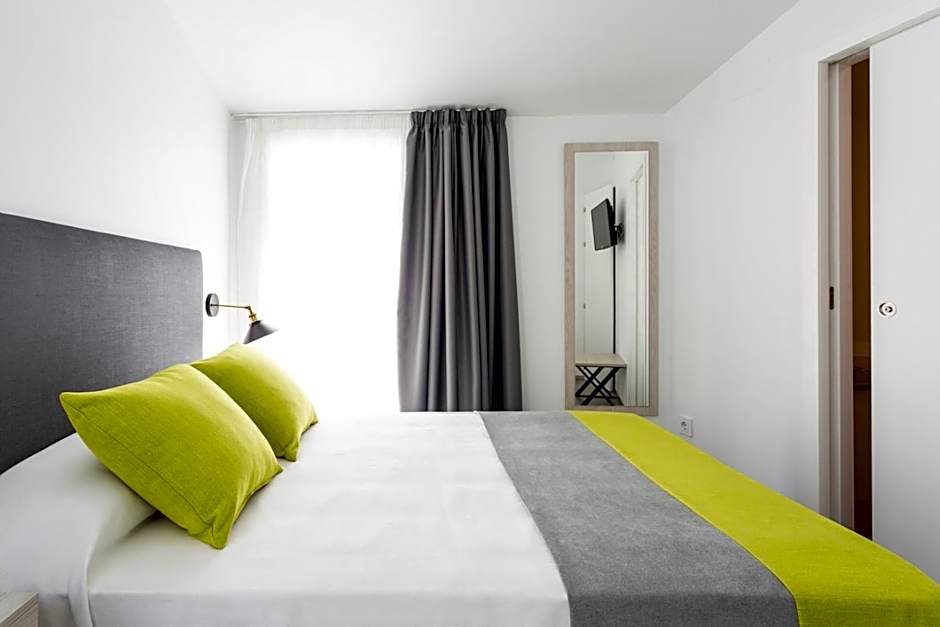 La Puerta de Palacio - Adults Only