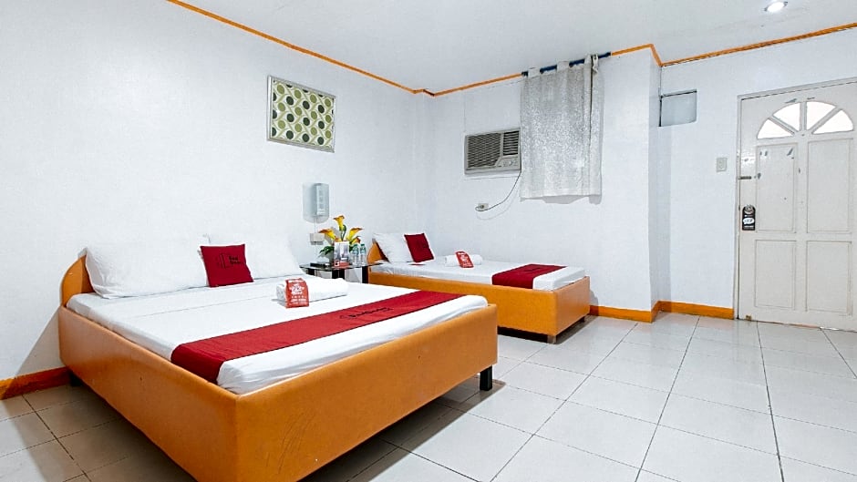 RedDoorz @ Western Highway Lodge Hotel