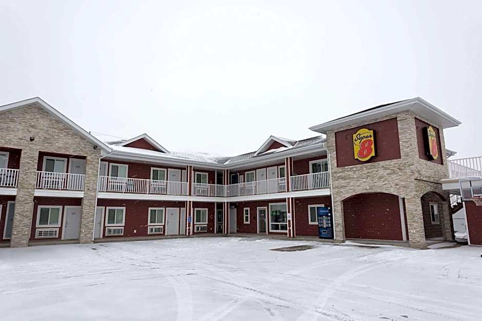 Photo 1 of 41 of Super 8 by Wyndham Watrous