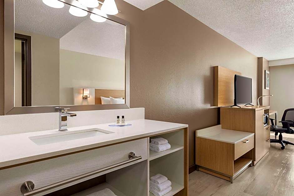 Wyndham Garden Duluth