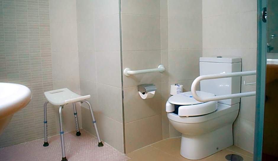 Riviera Beachotel - Adults Recommended