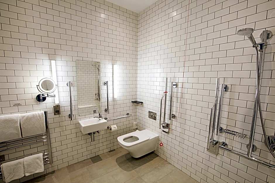 Sandman Signature Aberdeen Hotel & Spa