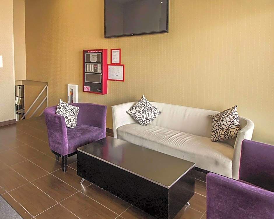 Rodeway Inn Bronx Zoo