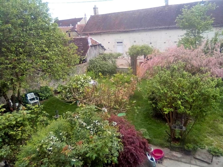 La Grille Fleurie, chambres d'hôte chez l'habitant