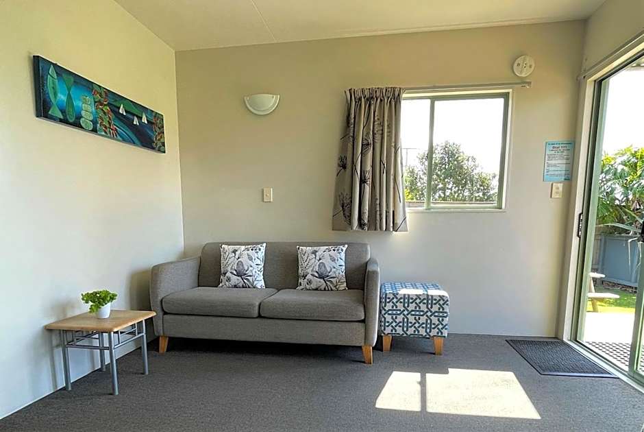 Athenree Hot Springs & Holiday Park