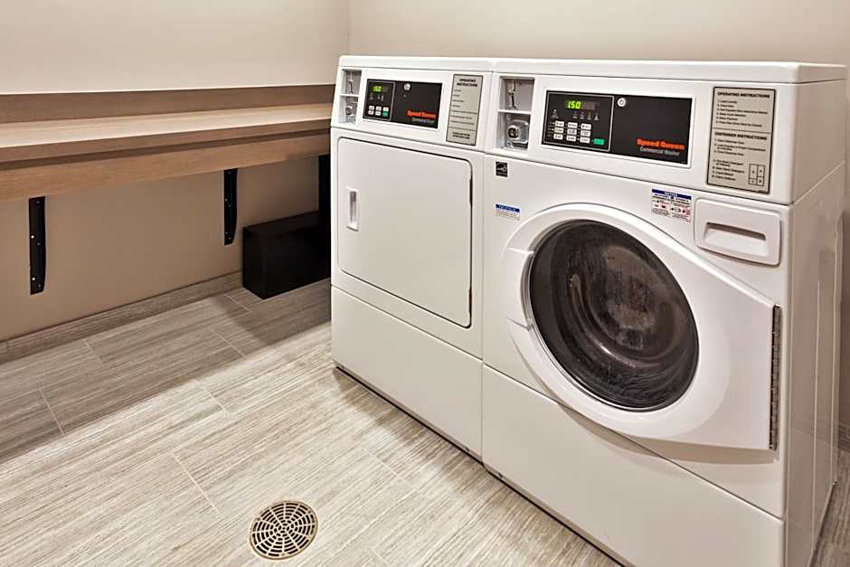 Fairfield Inn & Suites by Marriott Birmingham Colonnade/Grandview