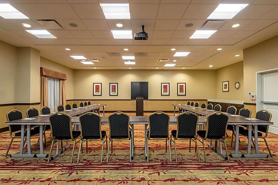 Holiday Inn Express & Suites Denver South - Castle Rock By IHG